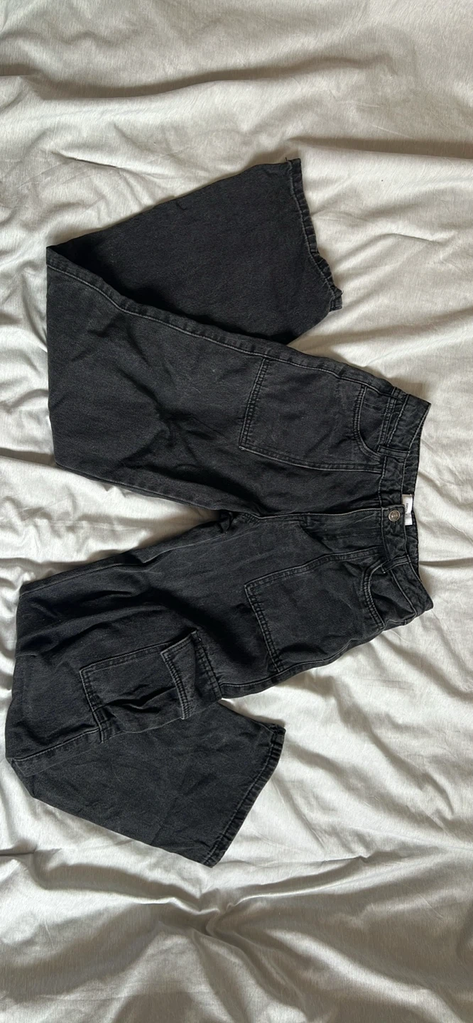 Forever 21 Black Cargo Pants Size 25 - photo 3