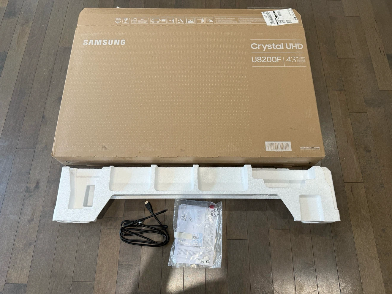 Samsung Crystal UHD 4K U8200F 43-inch Smart TV - photo 3