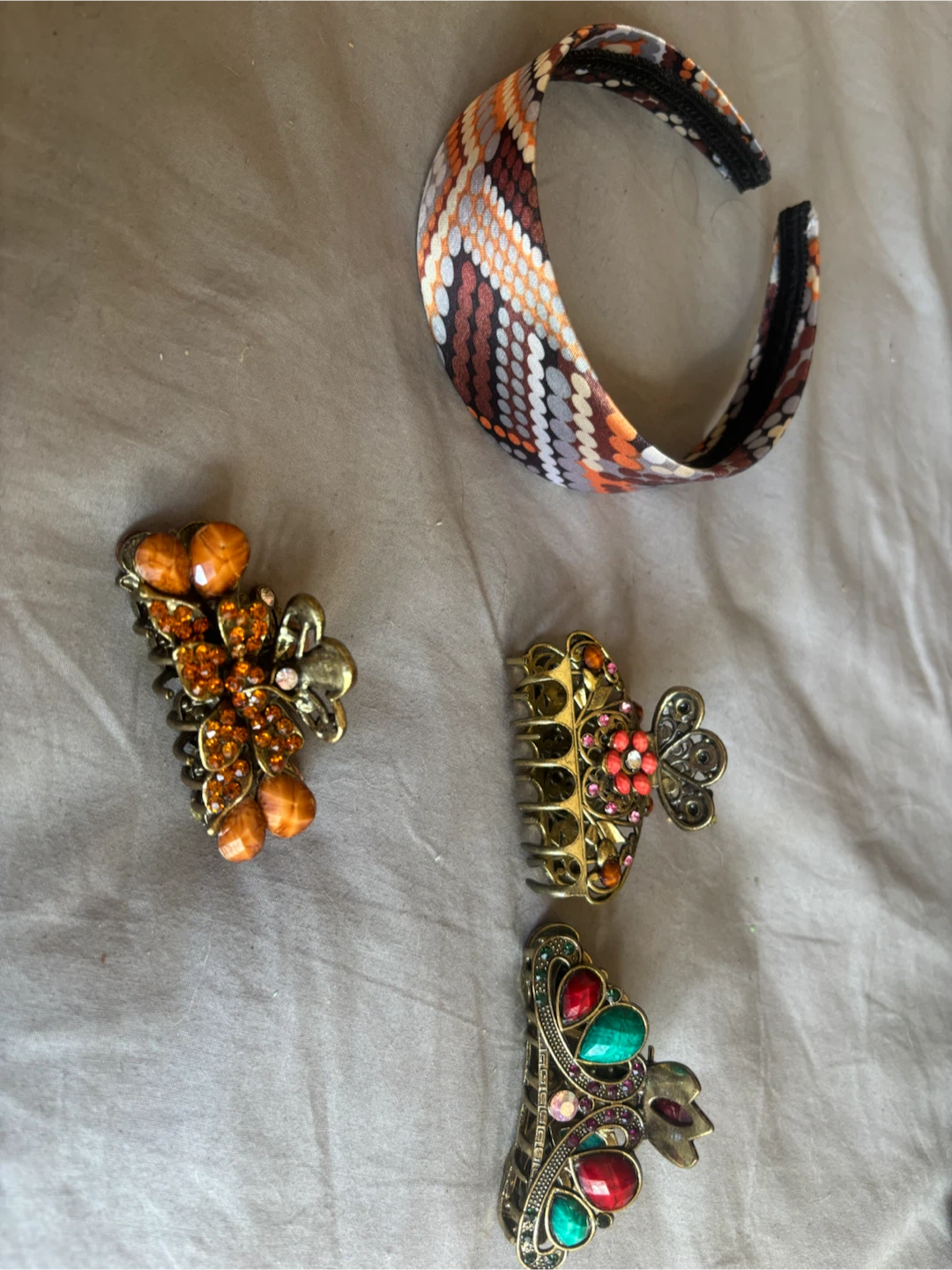 Set of 3 Decorative Hair Claw Clips & Headband