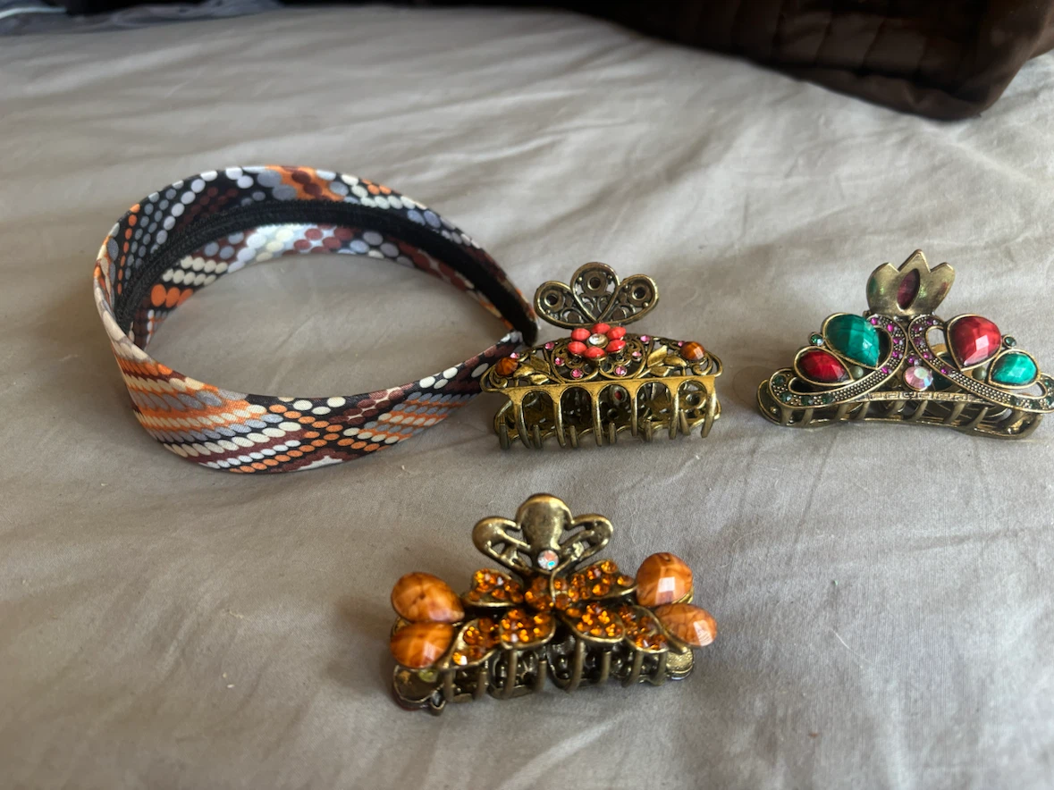 Set of 3 Decorative Hair Claw Clips & Headband - photo 2