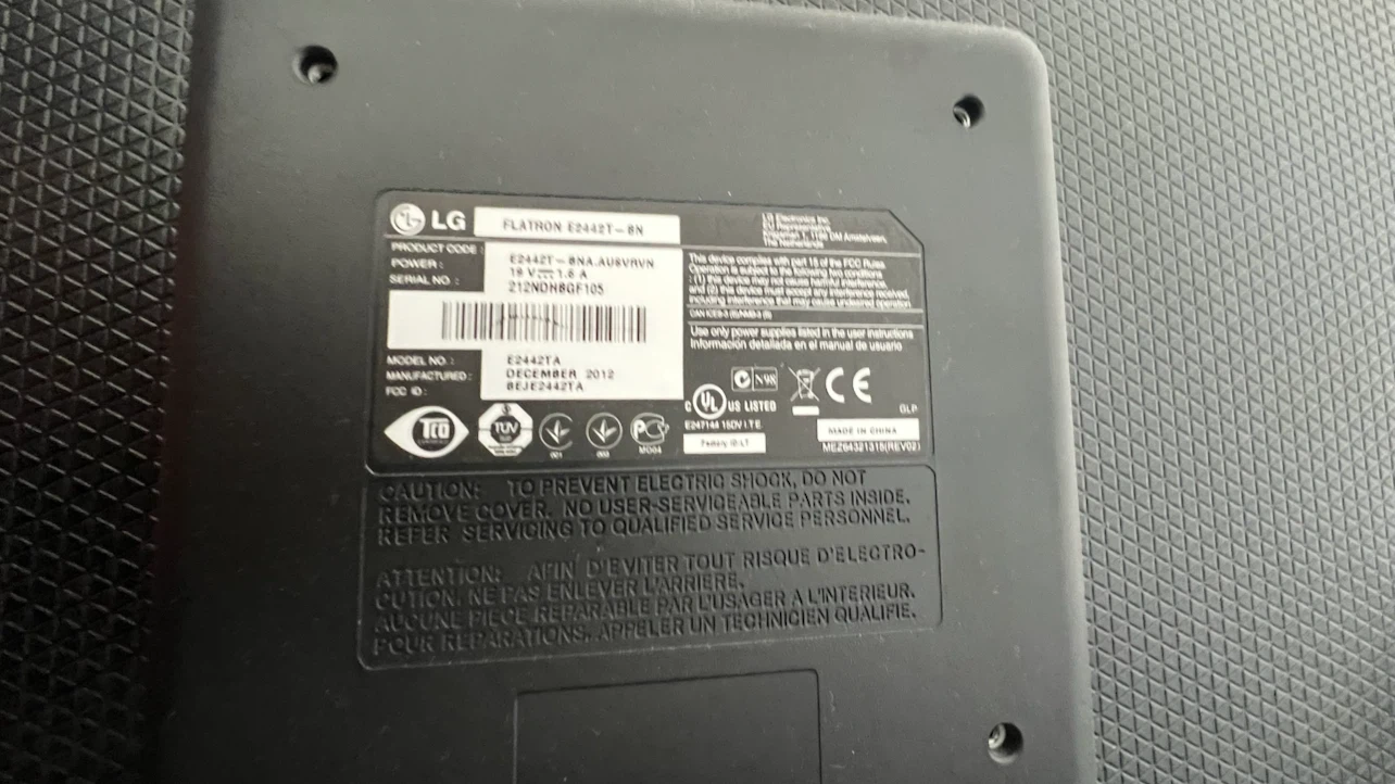 LG Flatron E2442T-BN Monitor - photo 2