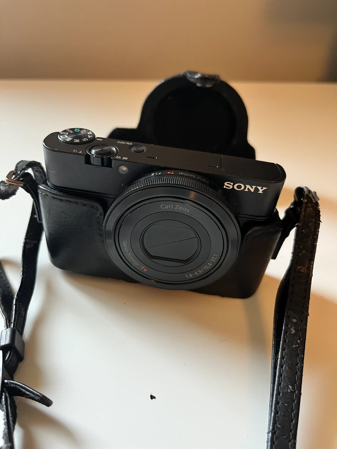 📷 Sony Cyber-shot DSC-RX100 (Mark I) – Excellent Condition