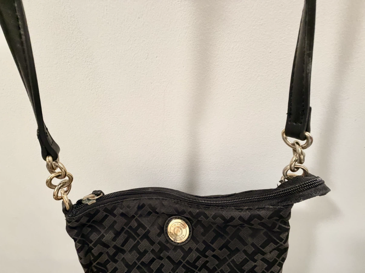 Tommy Hilfiger Black Monogram Crossbody Bag - photo 4