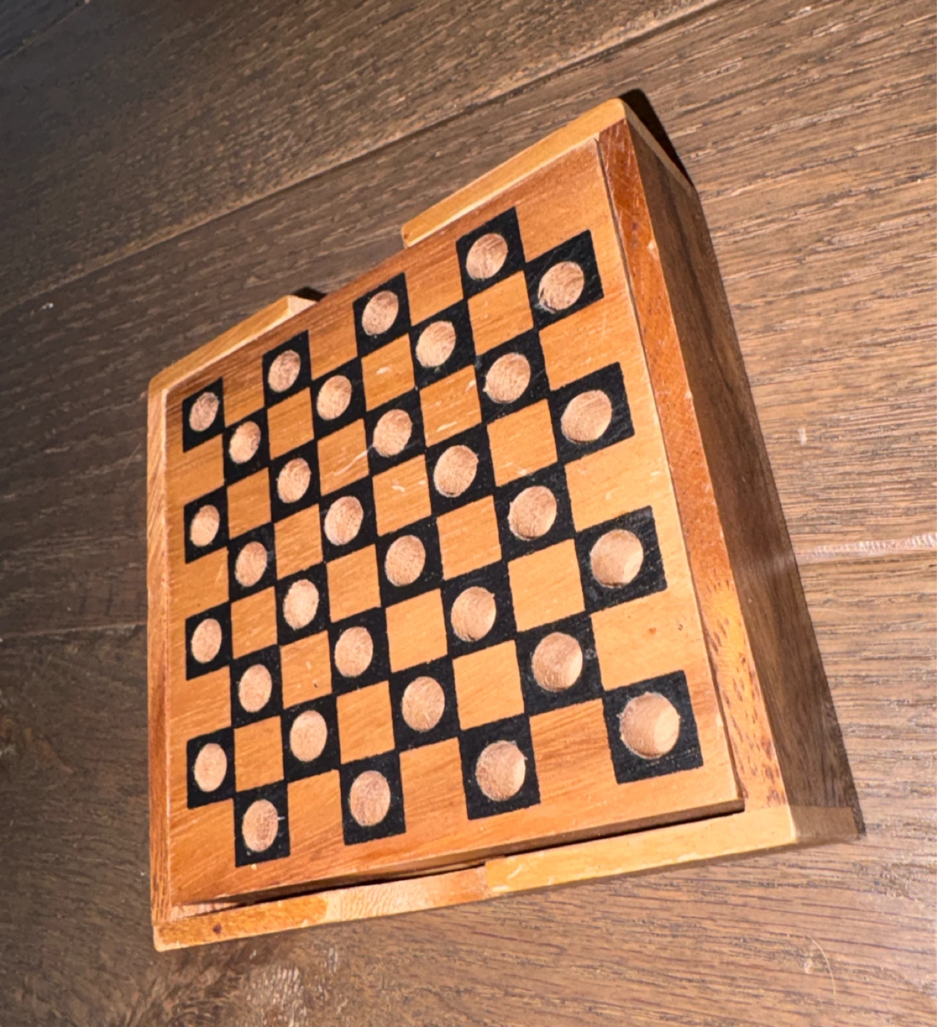 Vintage Travel Peg Checkers Set - photo 4