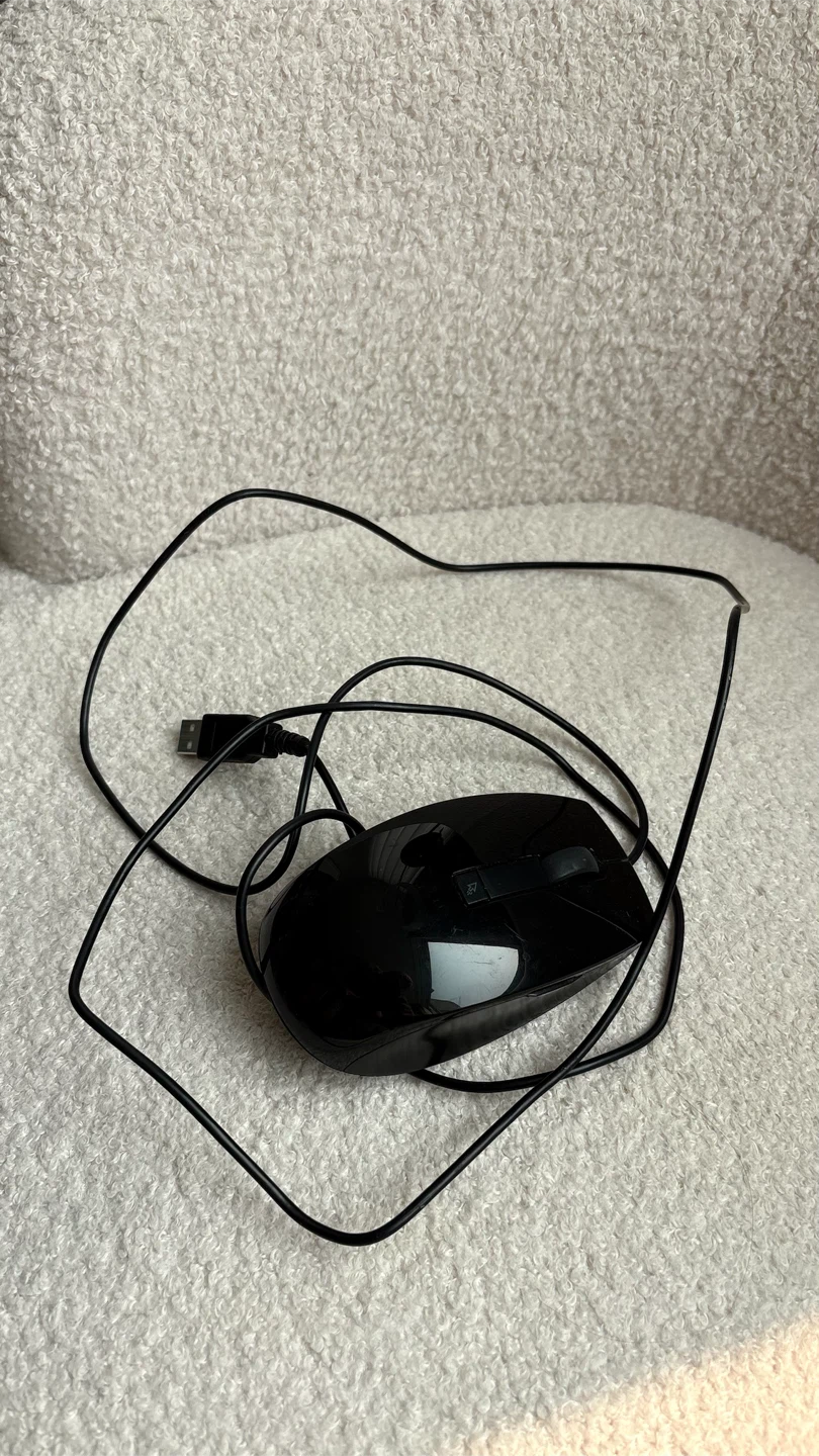 Logitech M90 Wired USB Mouse - Black