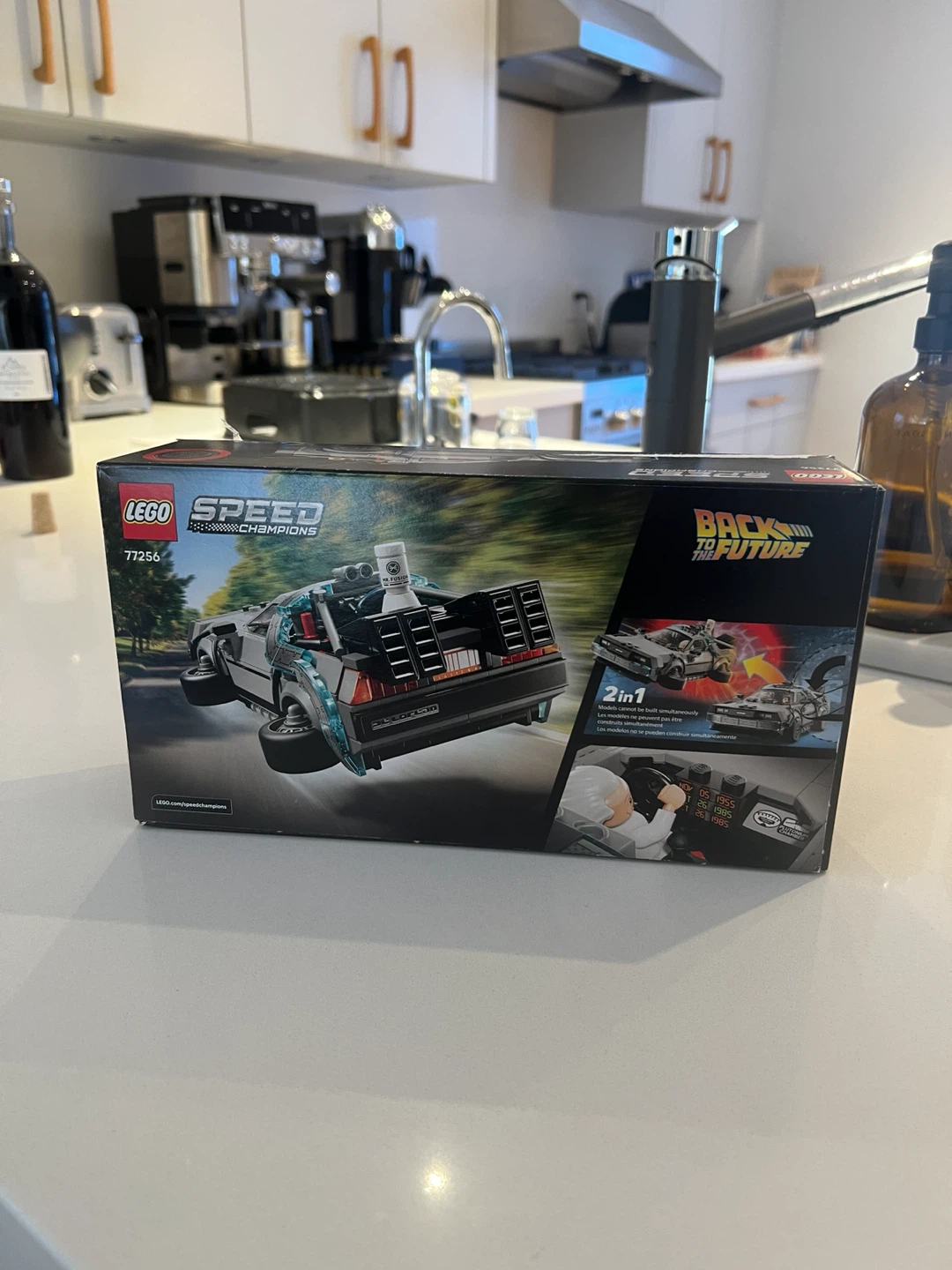 LEGO Speed Champions Back to the Future Time Machine - photo 4