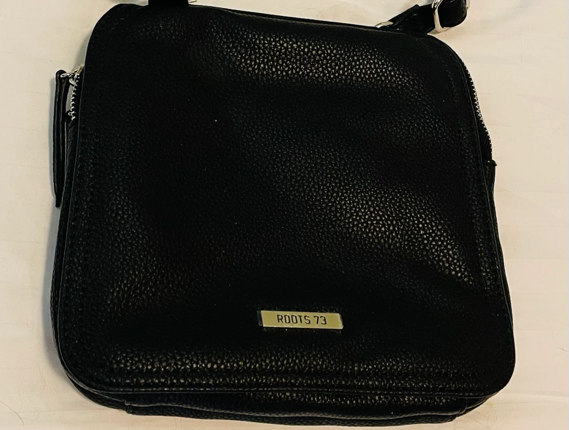 Roots black leather purse - photo 2
