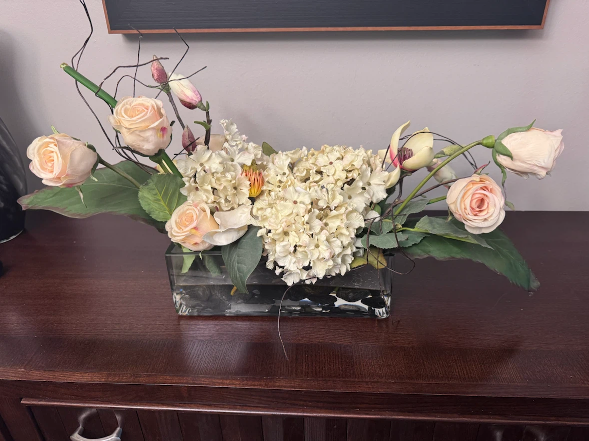 Artificial Flower Arrangement in Glass Vase - photo 3