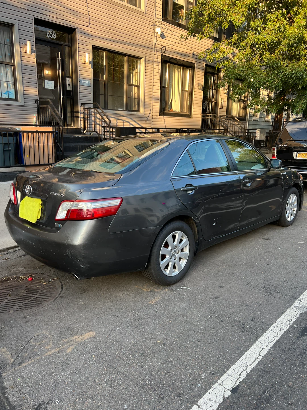 2007 Toyota Camry Hybrid XLE Sedan 4D - photo 4