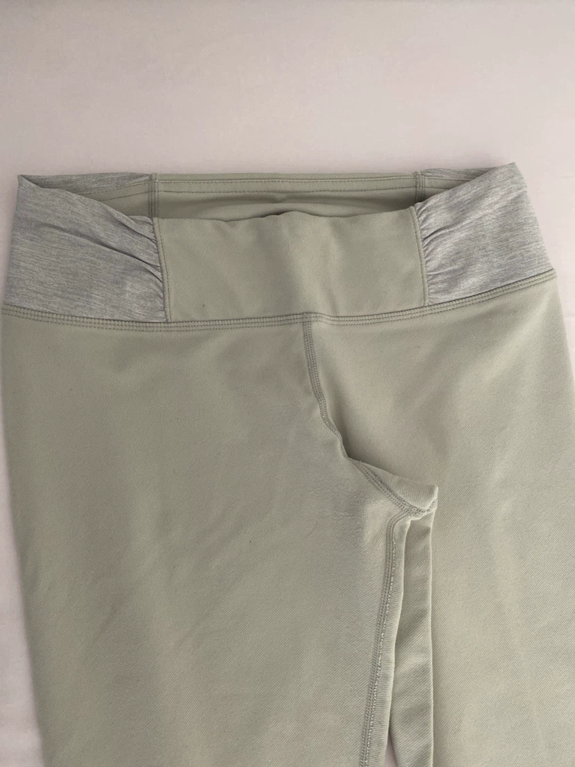 Lululemon Pants Size 4 - photo 2