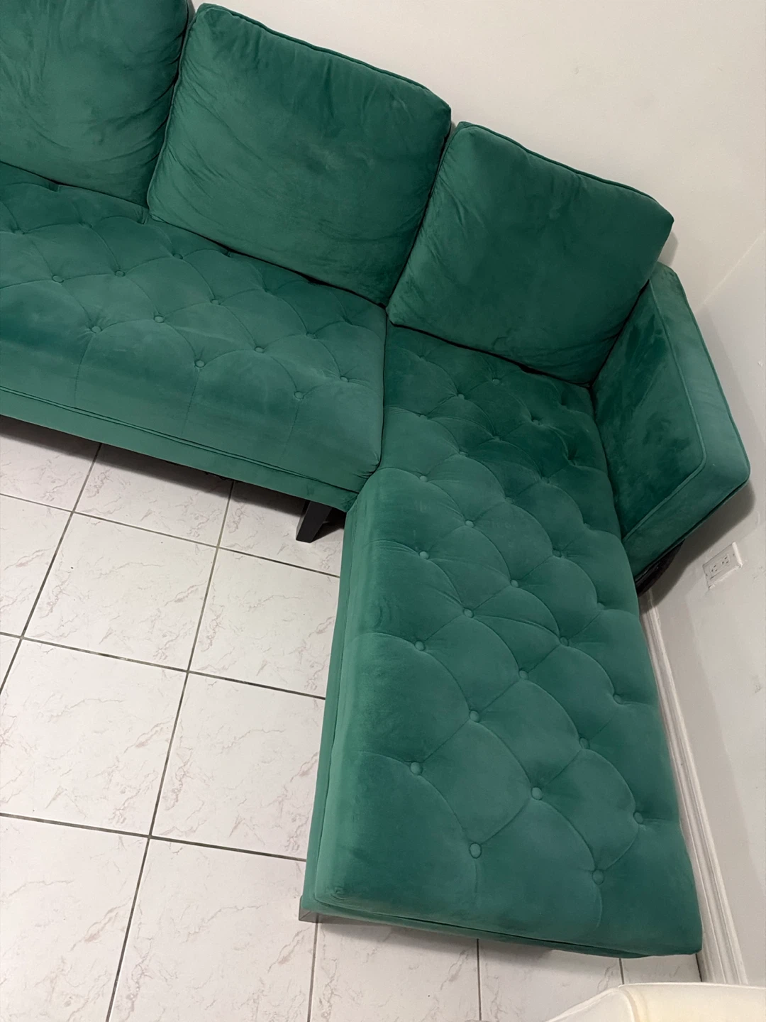 Green Velvet Sectional Sofa Excellent condition and clean - photo 3
