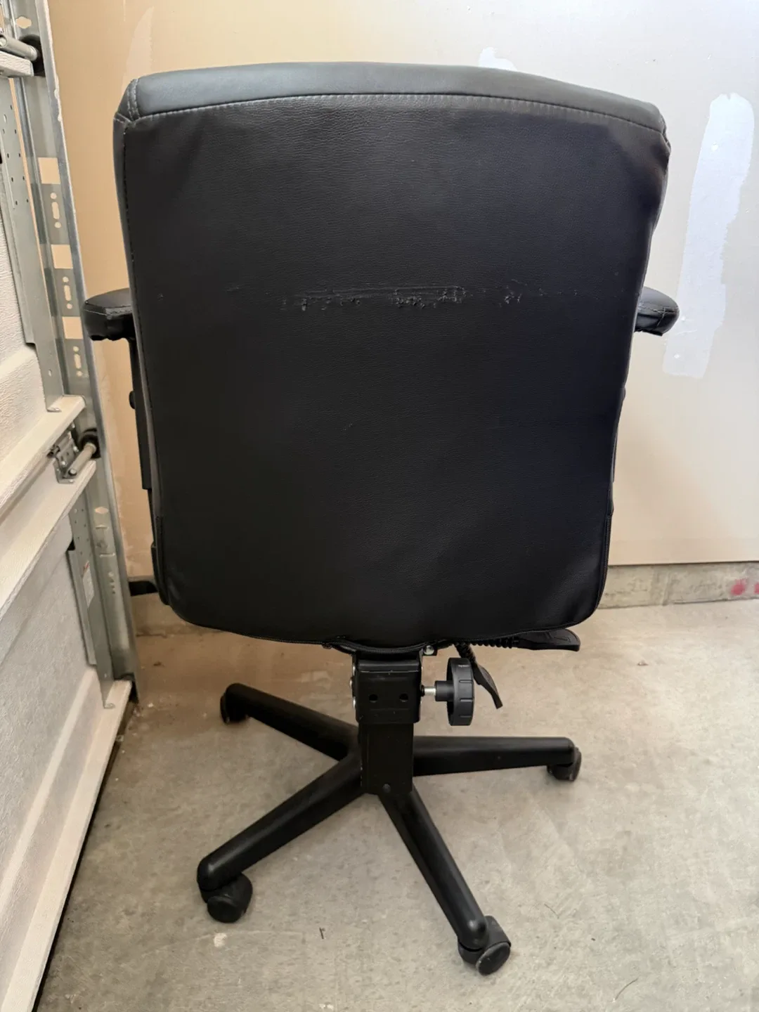 Black Faux Leather Office Chair - photo 5