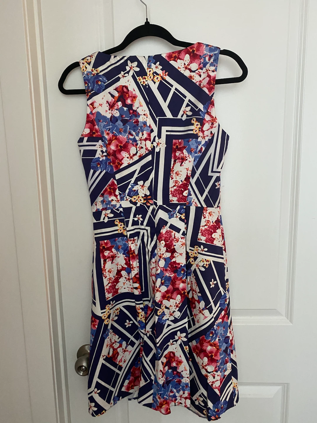 Women's Sleeveless Floral Dress - photo 2