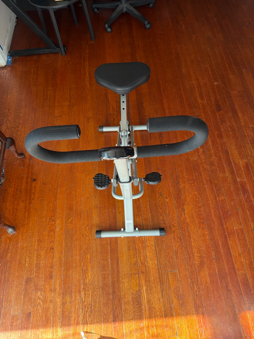 SportsRoyals Exercise Bike
