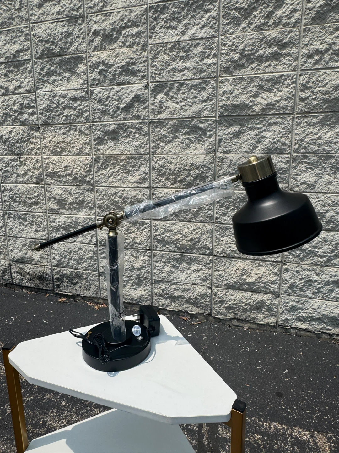 Desk lamp