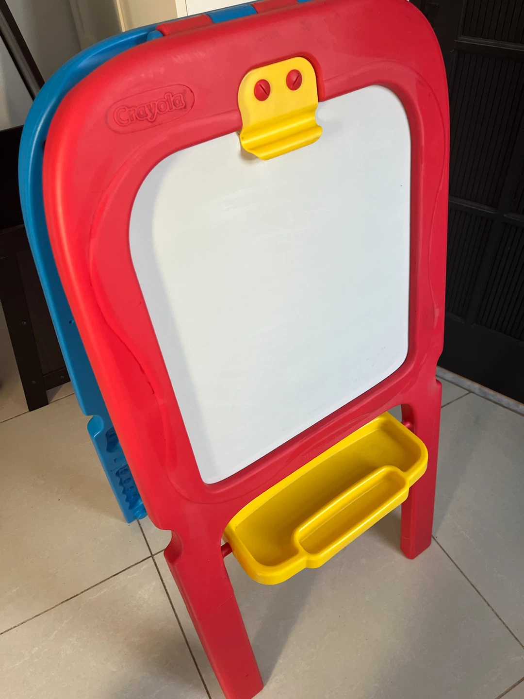 Crayola Easel - photo 2