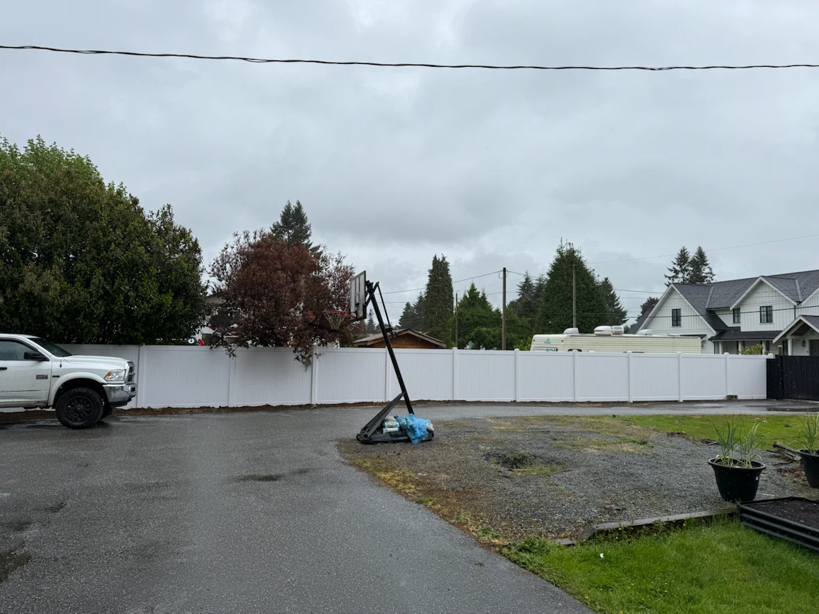 White Vinyl Fence Panels - photo 2