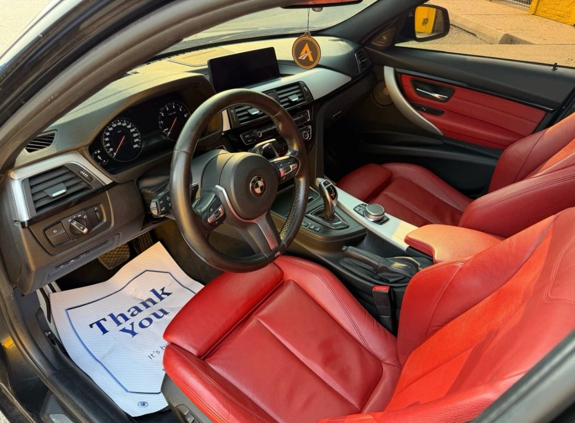 vehicle - photo 4