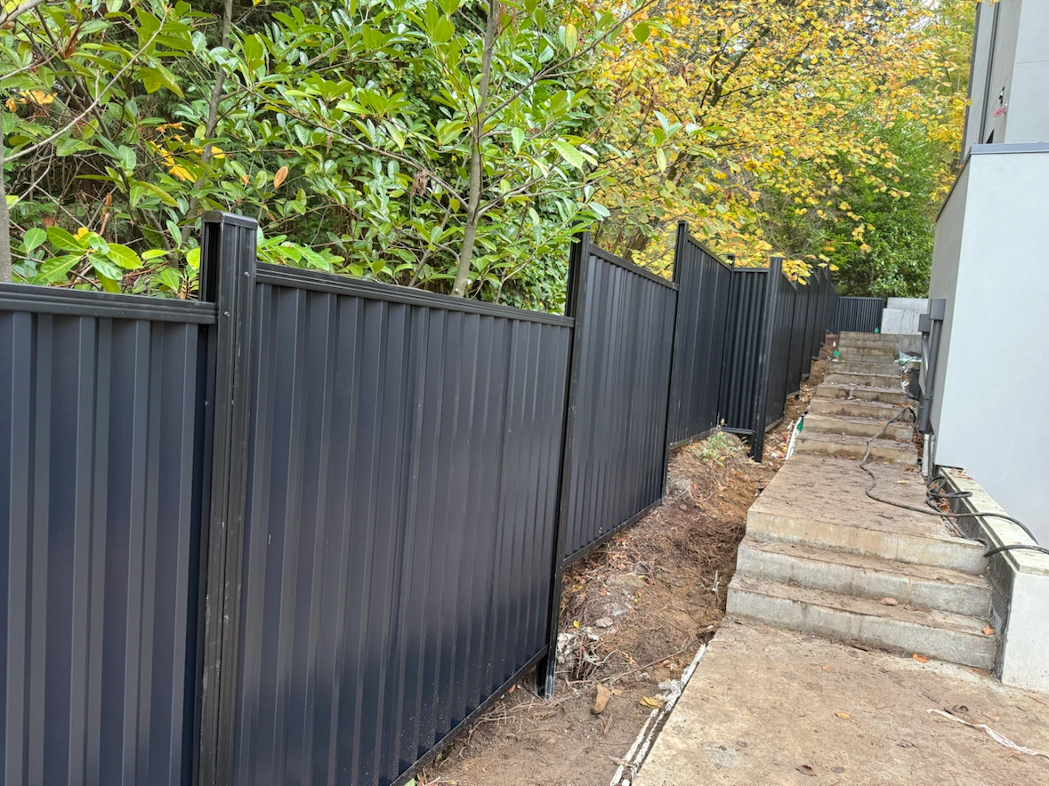 Metal fence and gates installation - photo 2