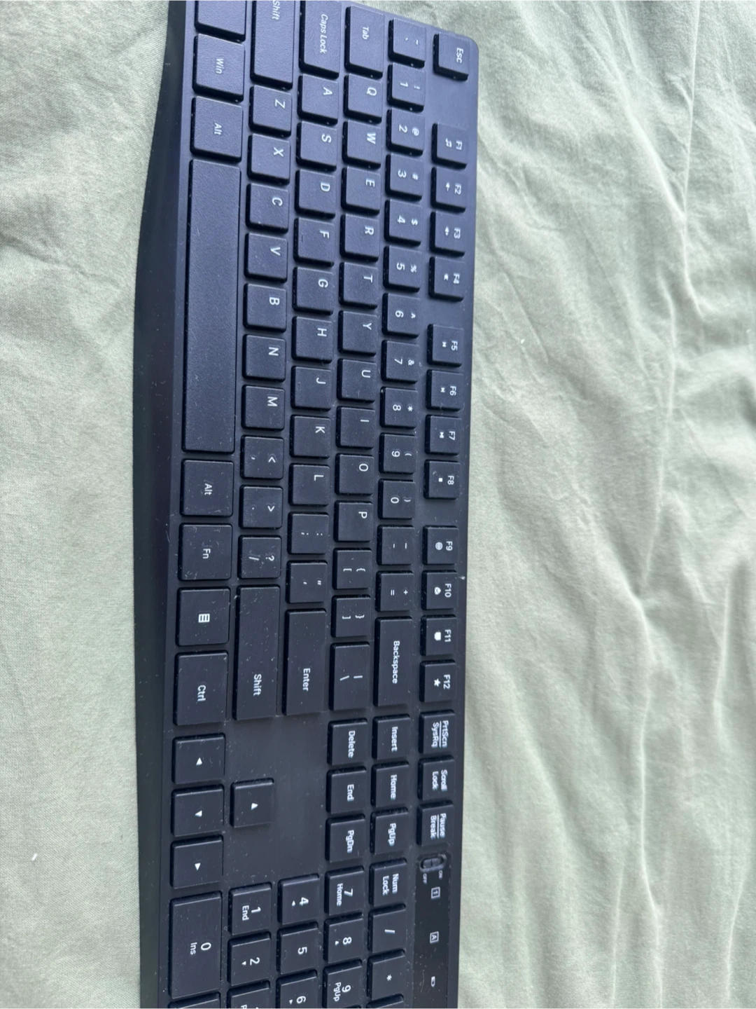 Wireless Keyboard and Mouse - photo 2