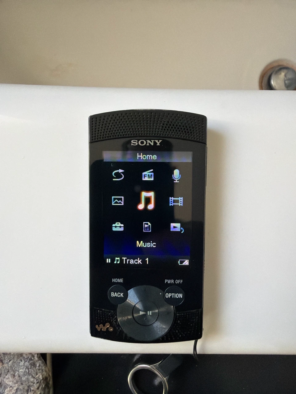 Sony Walkman NWZ-S545 Digital Media Player - photo 3