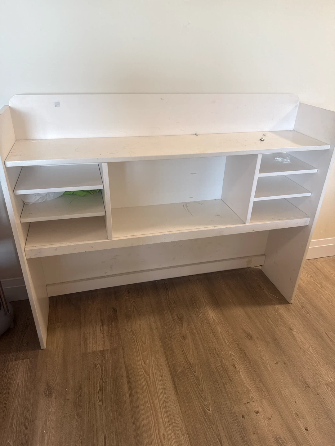 White Desk with Hutch
