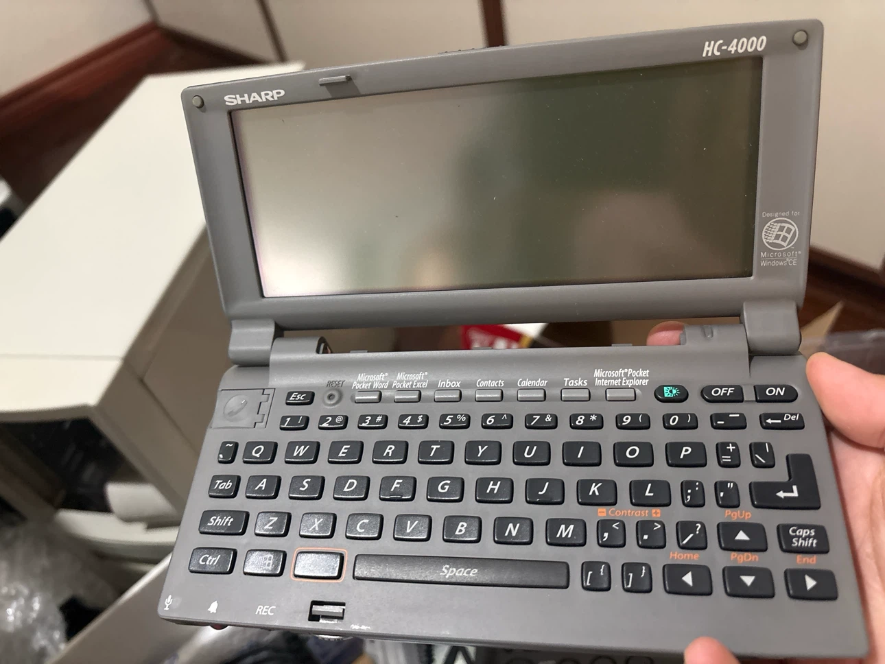 Sharp HC-4000 Handheld PC
