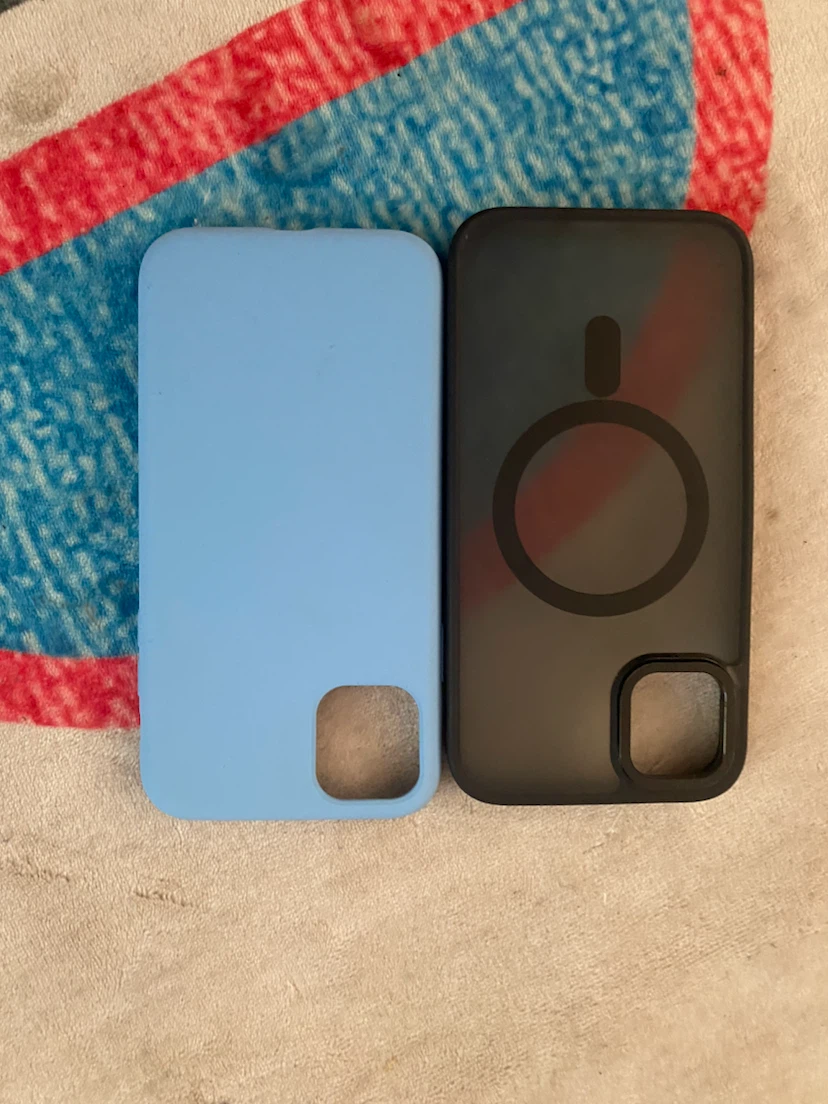 iPhone 12/12 Pro Silicone Case - photo 2