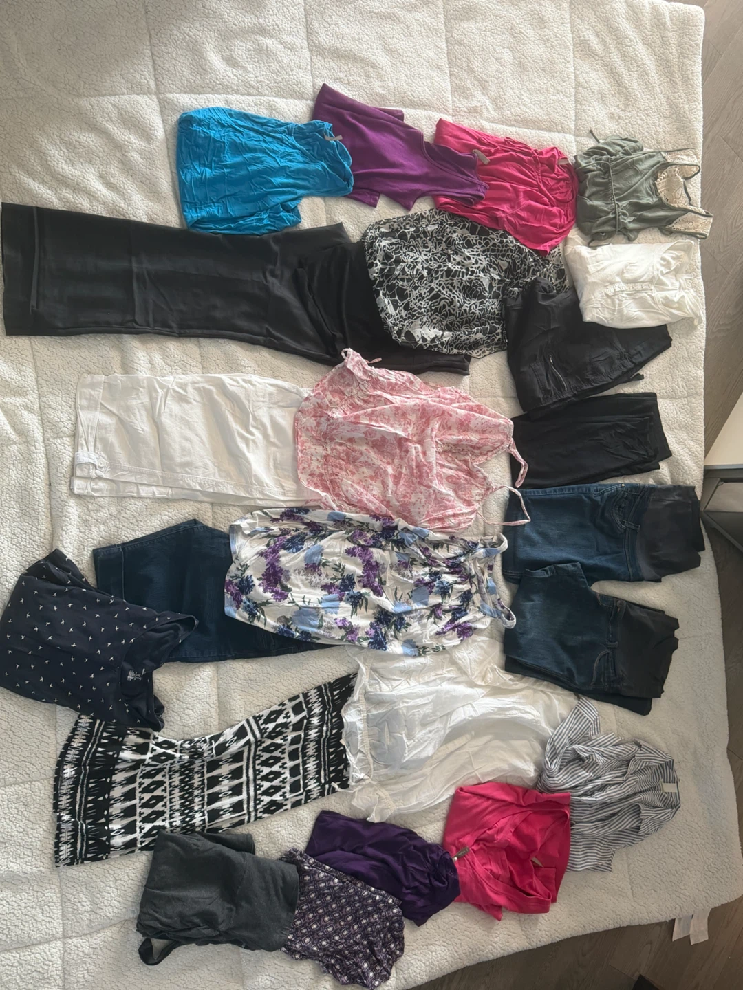 Assorted Women's Maternity Clothing Bundle