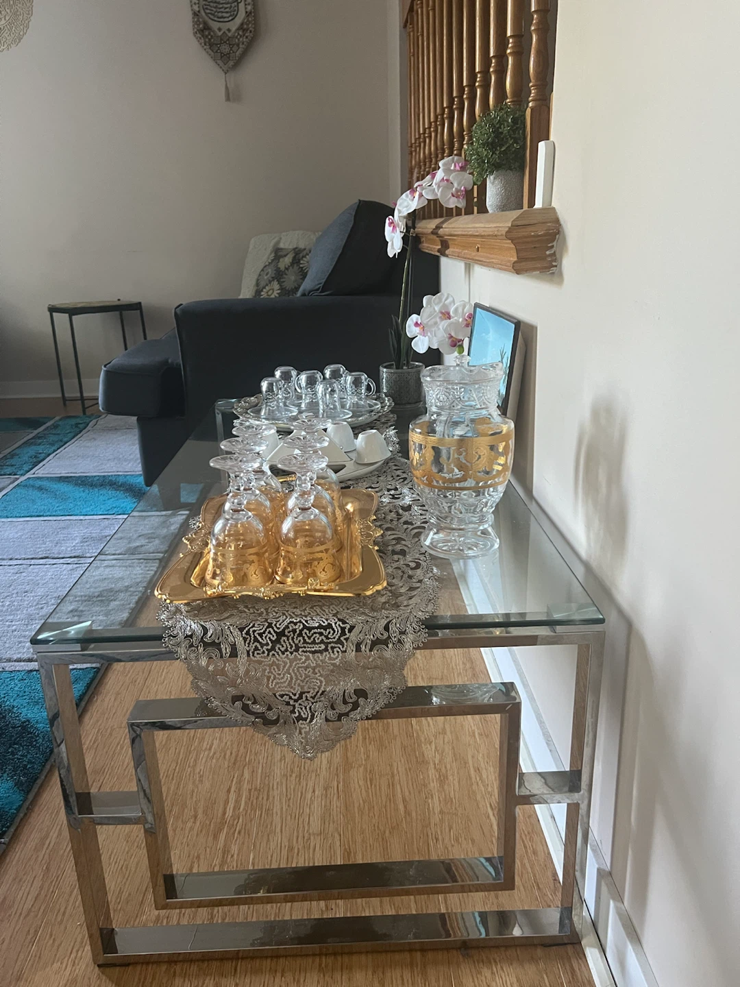 living room table , and juice , coffee glasses - photo 2