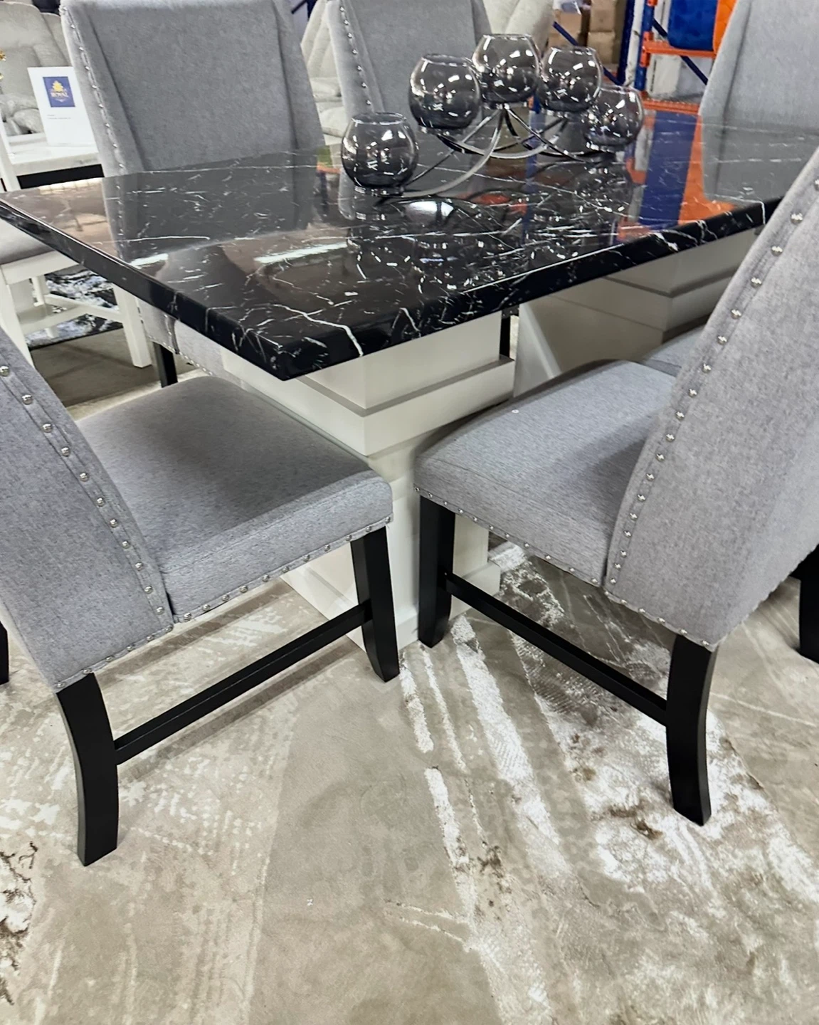 Marble table and 6 chairs - photo 4
