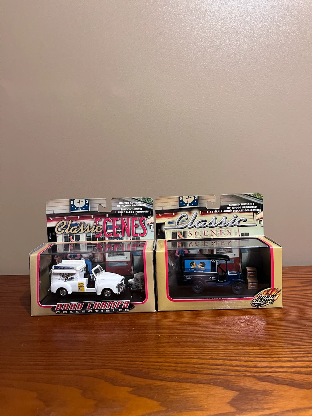 VINTAGE ROAD CHAMPS CLASSIC SCENES 1:43 Scale diecast