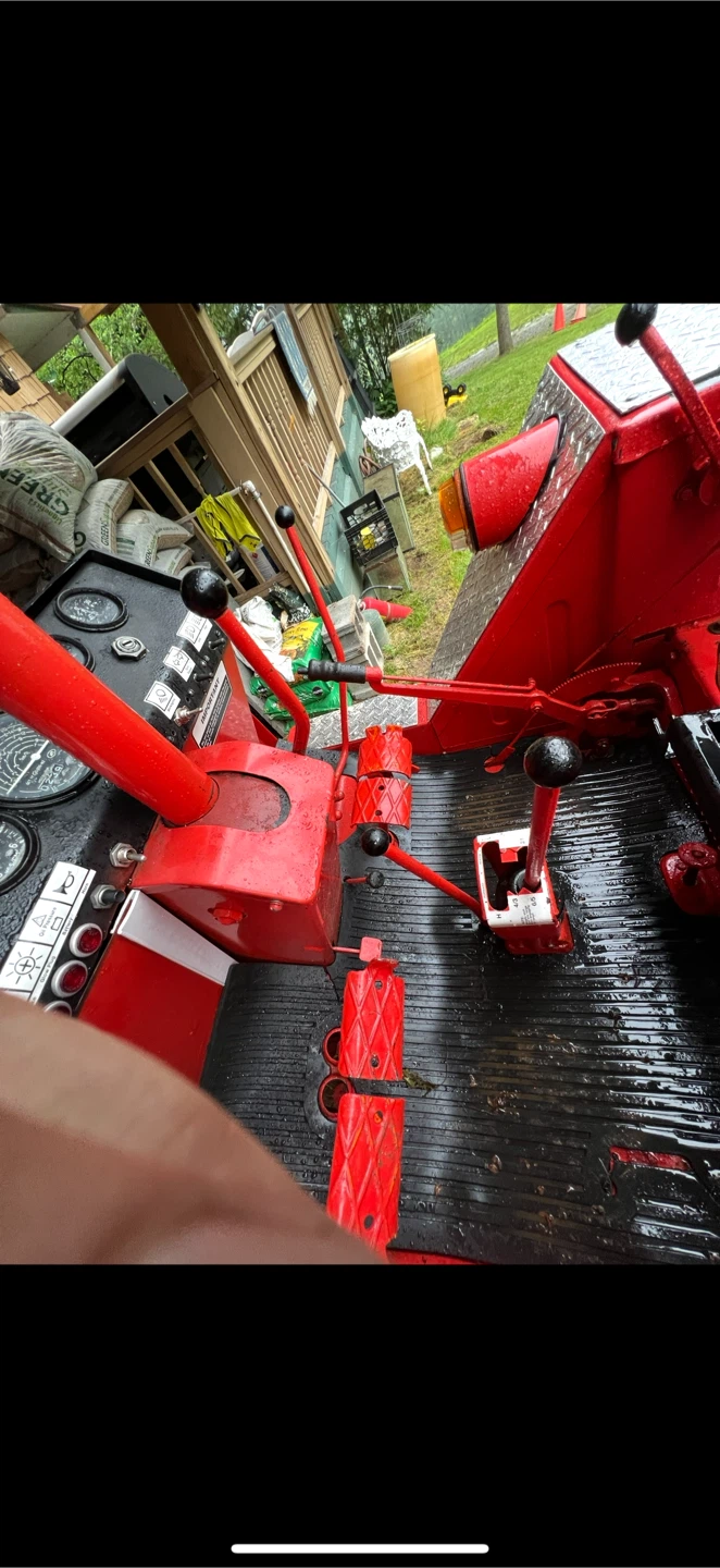 Belarus 300 Tractor - photo 2