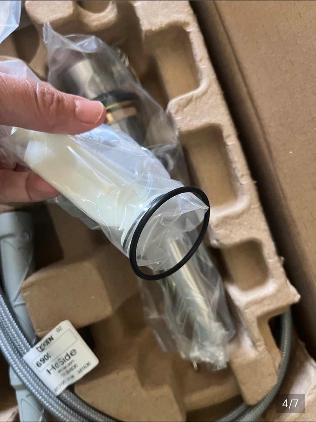 Moen 6900 Hot Side Faucet - photo 4