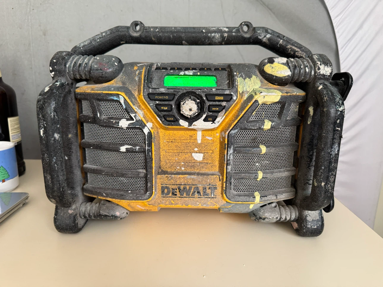 DeWalt Jobsite Radio - photo 3