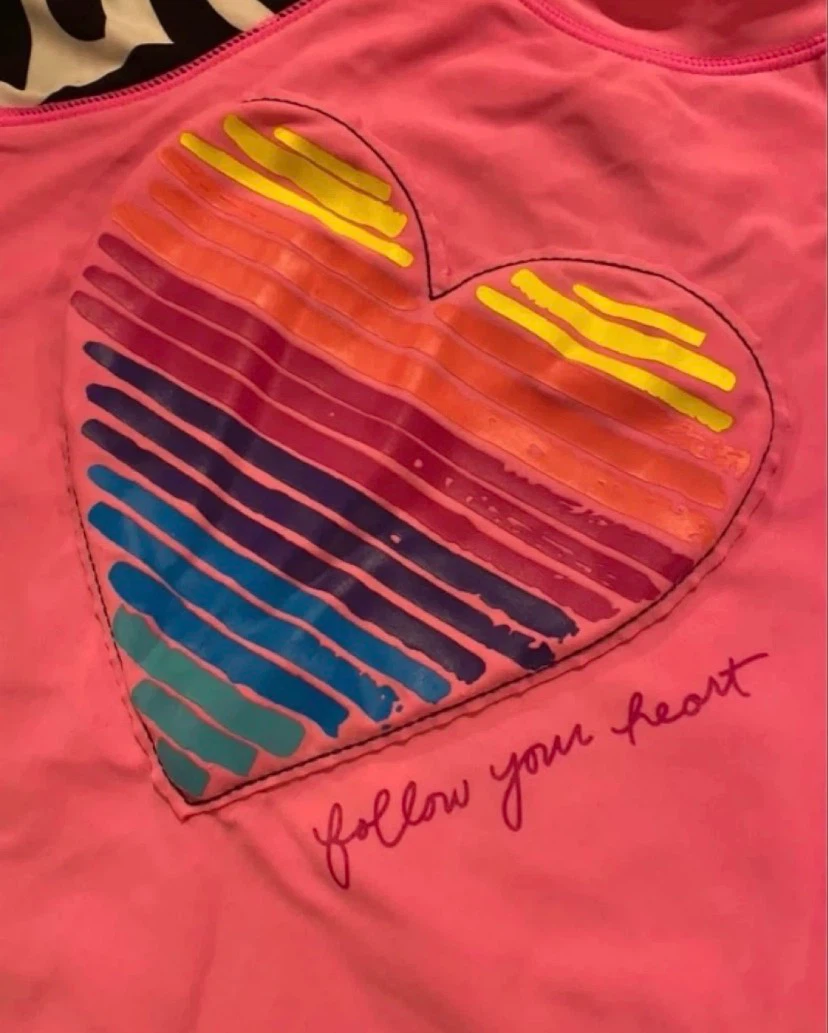 EUC: Pink Rainbow Heart Raglan Swim Top Rash Guard Size 10 - photo 4