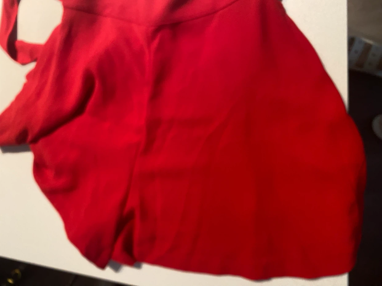 Zara Red Shorts - photo 2