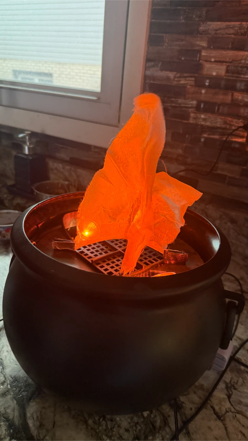 LED Flame Effect Cauldron Light - photo 3