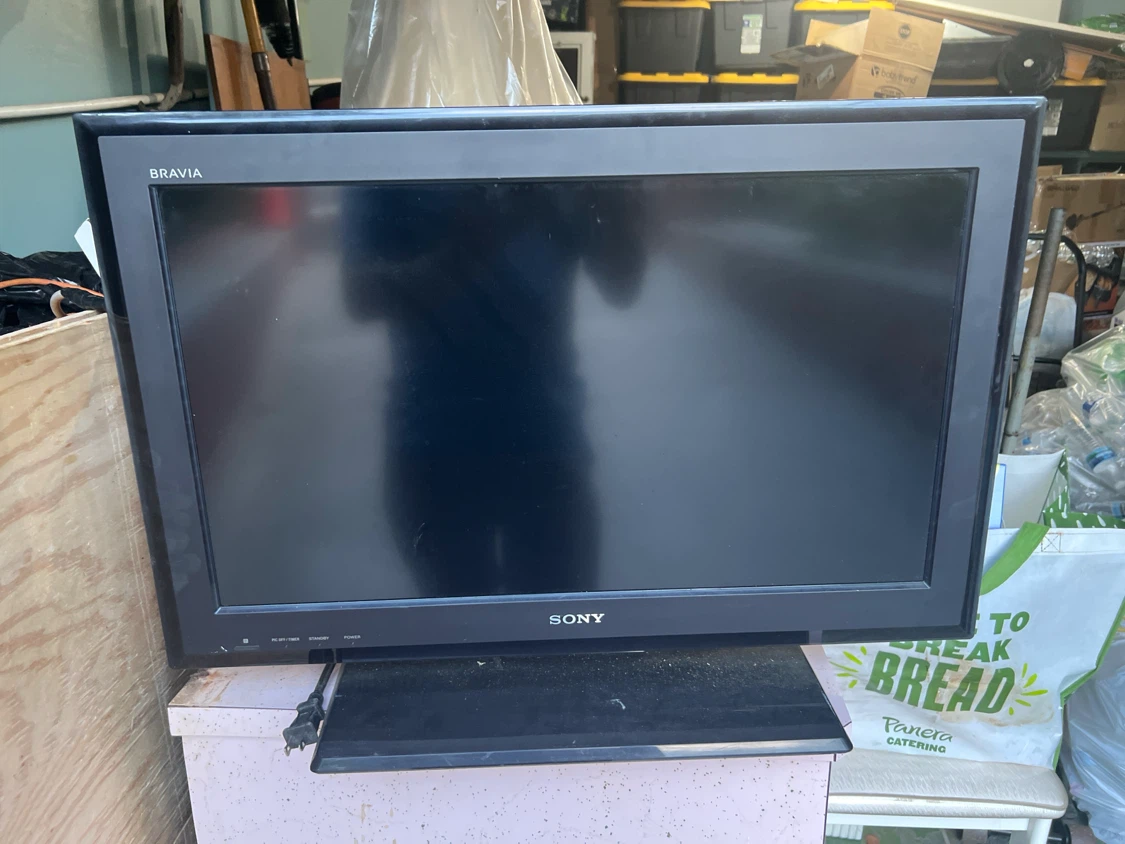 Sony BRAVIA KDL-26S5000 LCD TV