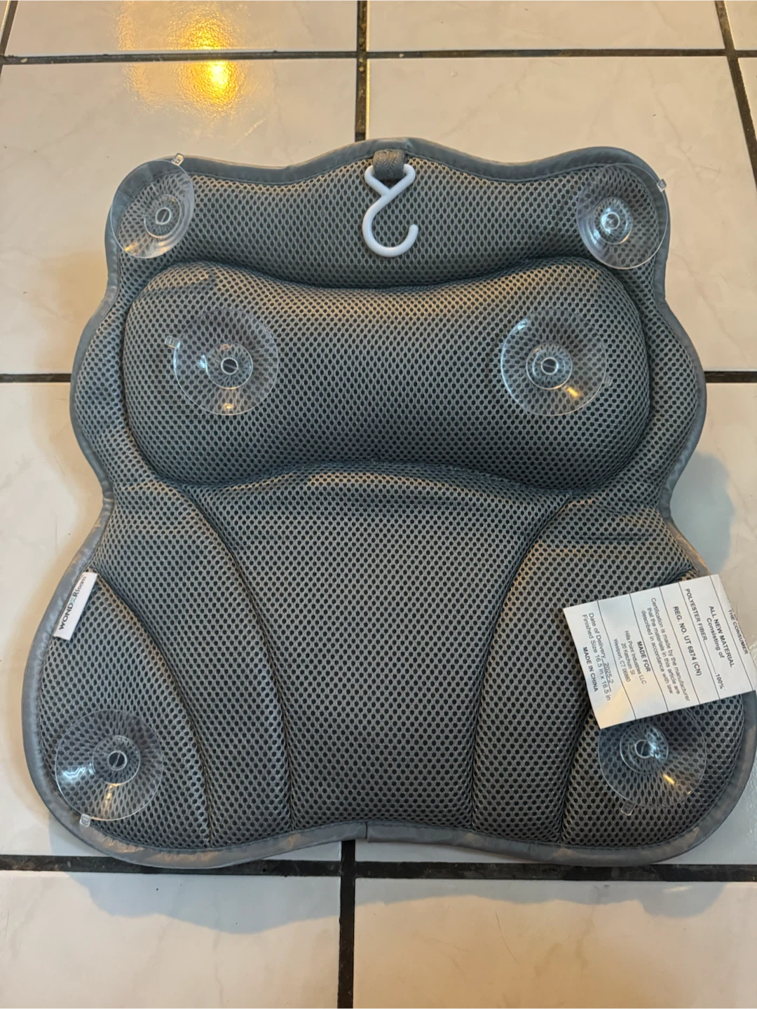 Luxury Foam Bath Pillow - photo 2