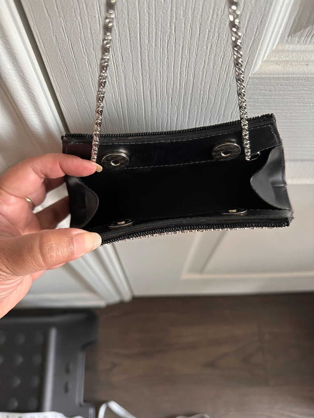 Beaded Black Evening Clutch Purse with Silver Chain - photo 4