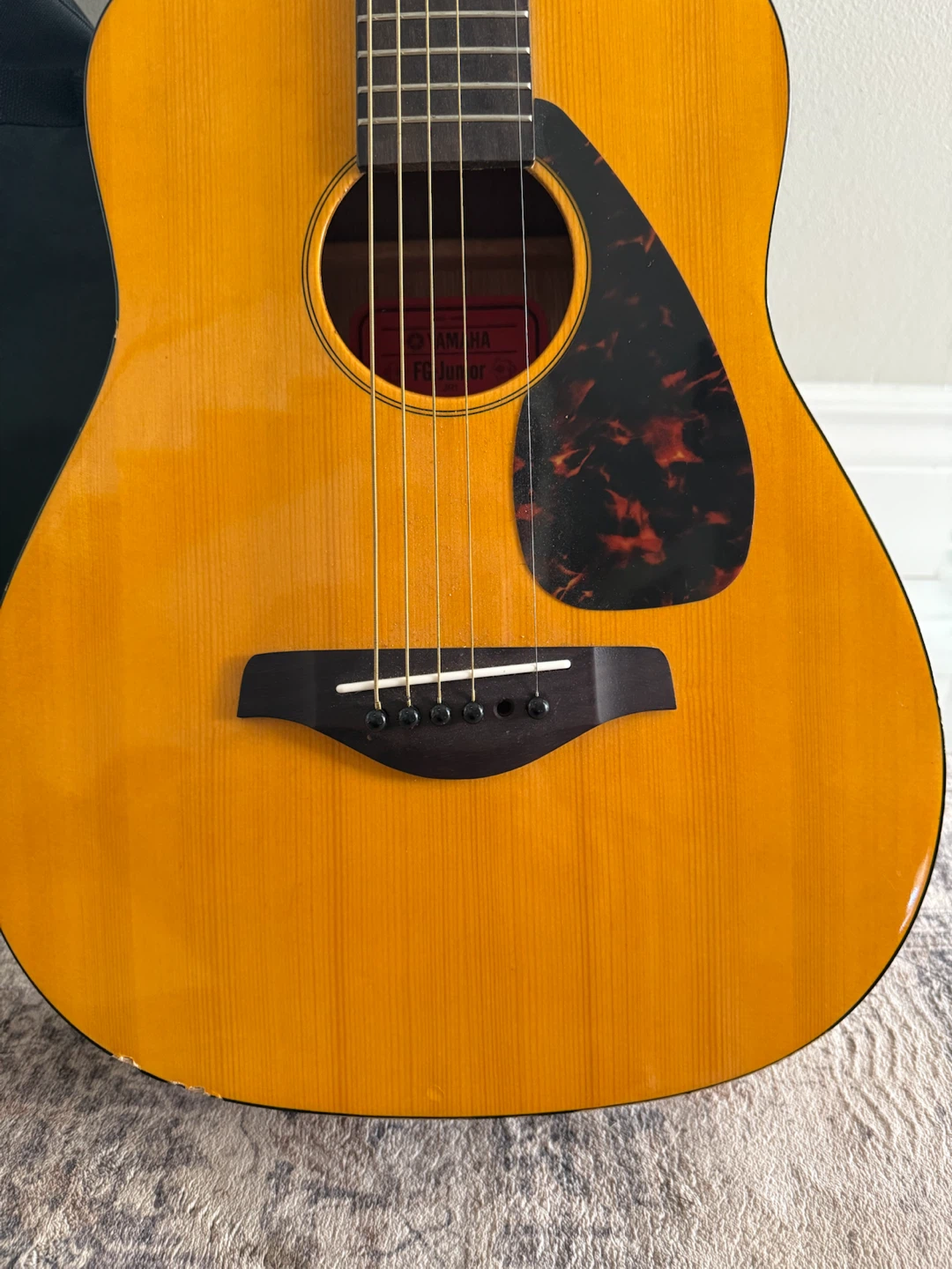 Yamaha Acoustic Guitar with Gig Bag - photo 3