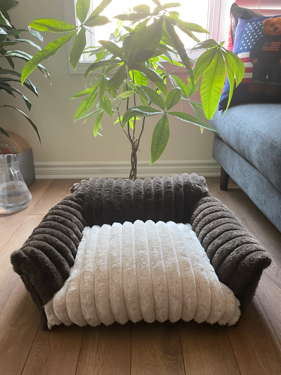 New Plush Pet Bed Sofa for cat or small dog