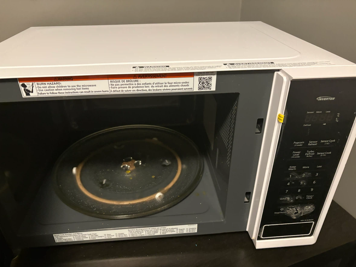 Panasonic Microwave Oven - photo 2