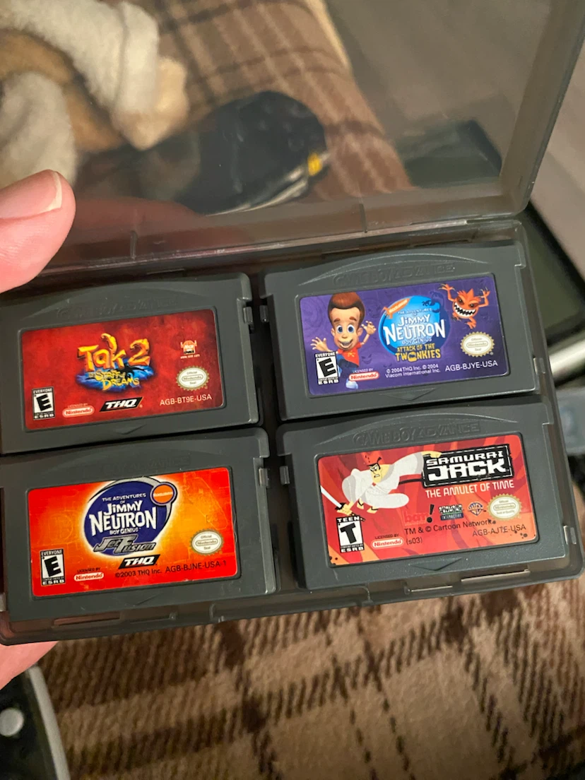 Nintendo Game Boy Advance with 4 Games - photo 4