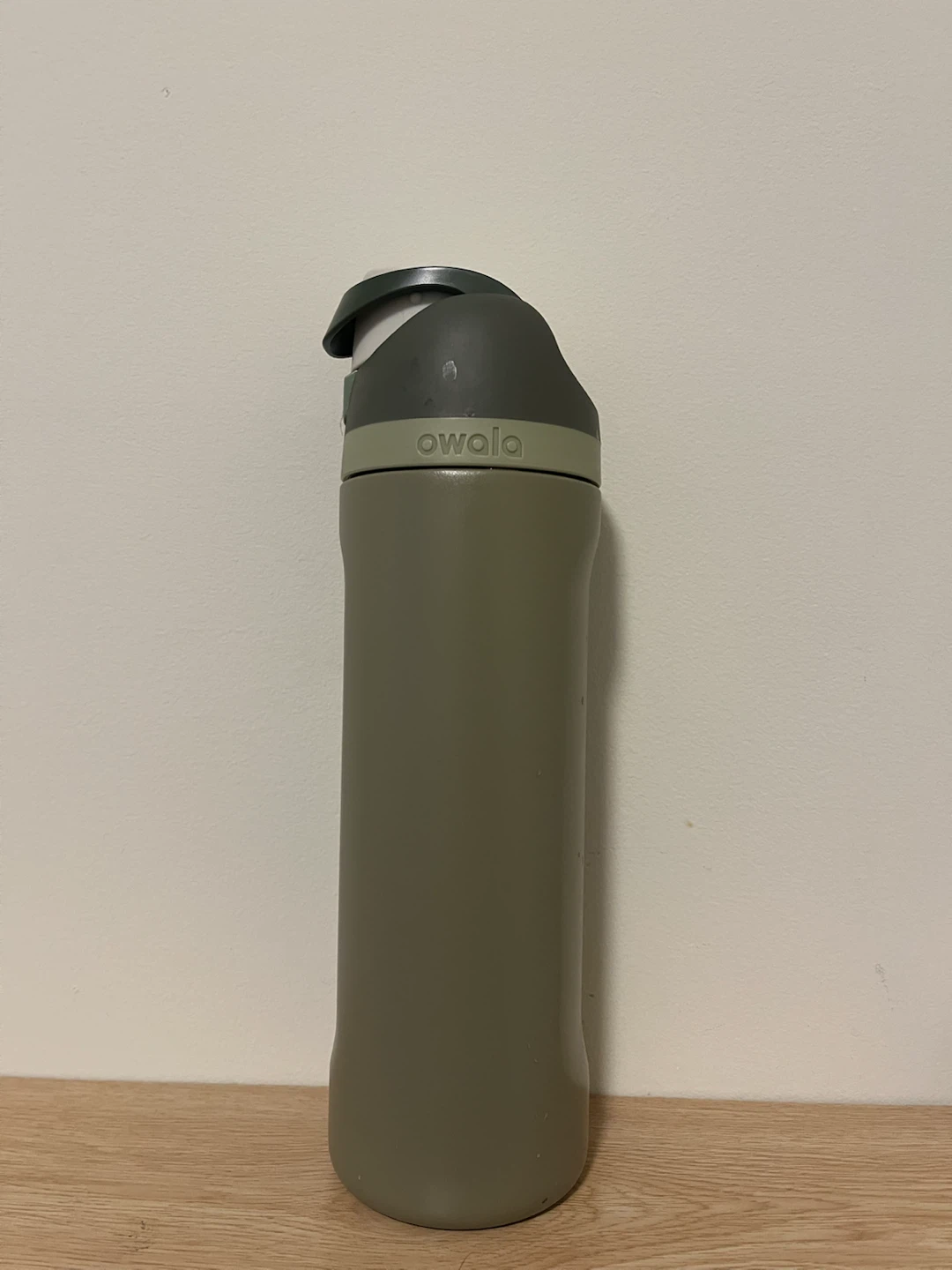 Owala Water Bottle - photo 2