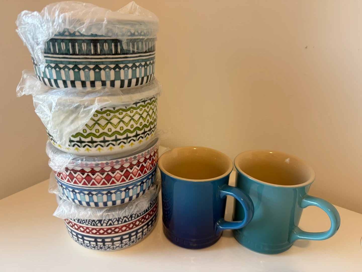 All new! Signature brand bowls + LC mugs