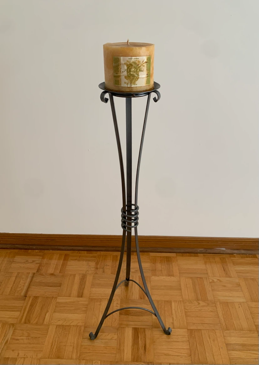 Wrought Iron Pedestal Stand