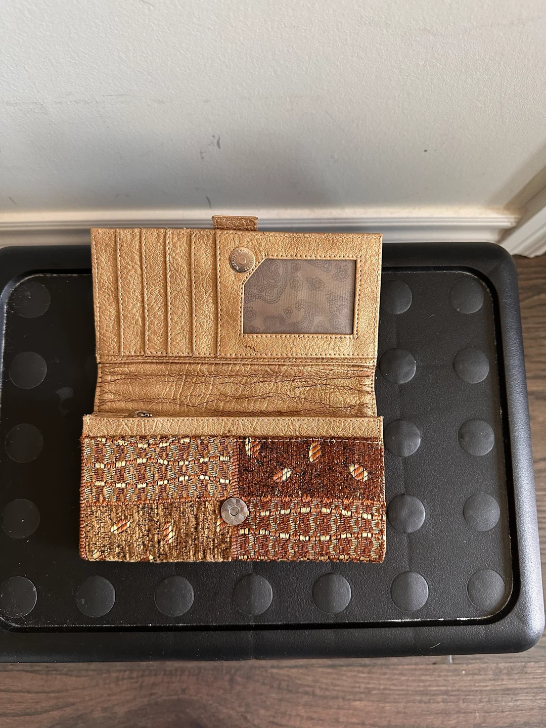 Women's Clutch Wallet - photo 3