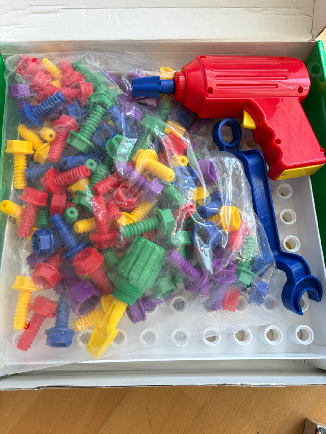 STEM toy Educational Insights Design & Drill Activity Center - photo 2